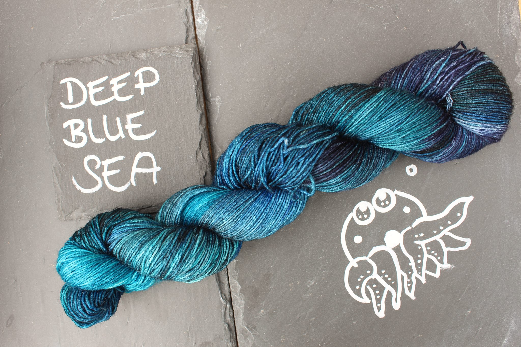 Deep blue sea  Sockenwolle